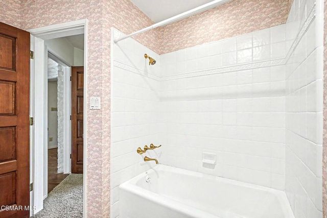 195 Avocado Place, Camarillo, CA 93010