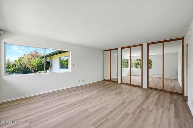 195 Avocado Place, Camarillo, CA 93010