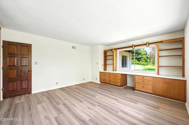 195 Avocado Place, Camarillo, CA 93010