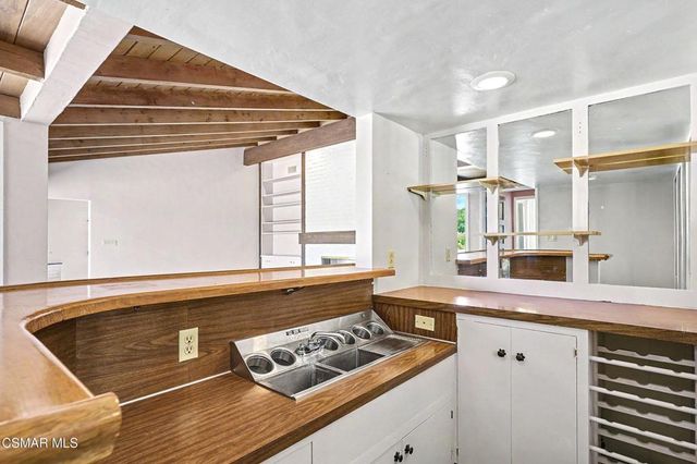195 Avocado Place, Camarillo, CA 93010