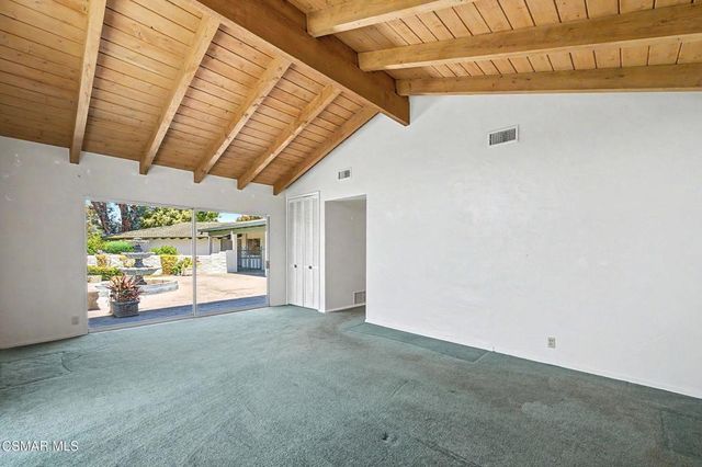 195 Avocado Place, Camarillo, CA 93010