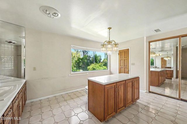 195 Avocado Place, Camarillo, CA 93010