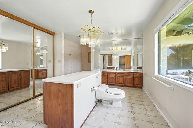 195 Avocado Place, Camarillo, CA 93010