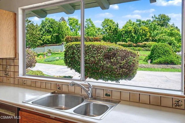 195 Avocado Place, Camarillo, CA 93010