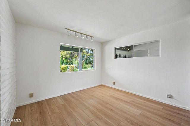 195 Avocado Place, Camarillo, CA 93010