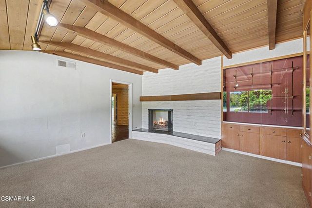 195 Avocado Place, Camarillo, CA 93010