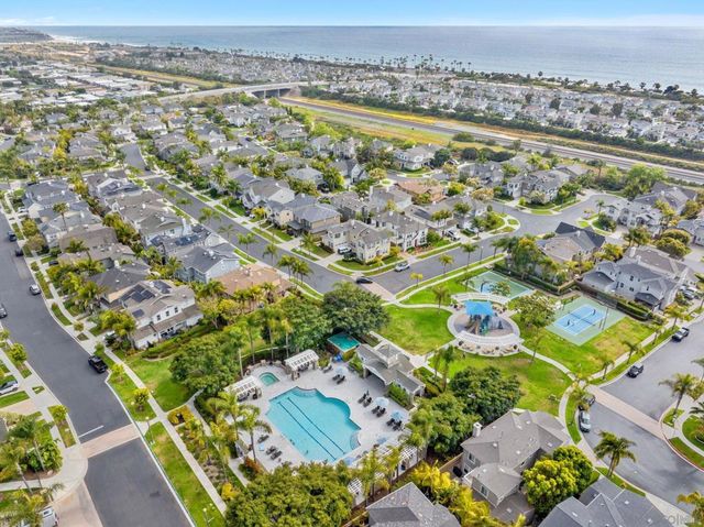 605 Seaward, Carlsbad, CA 92011