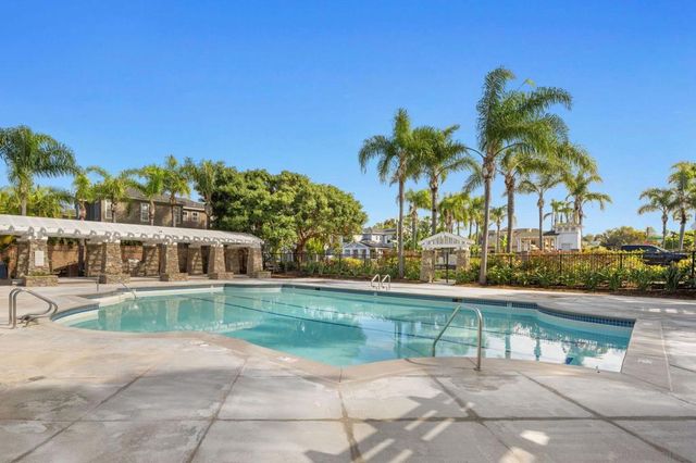 605 Seaward, Carlsbad, CA 92011
