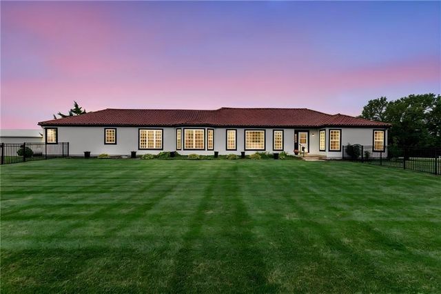 1005 W Main Street, Cleveland, MO 64734