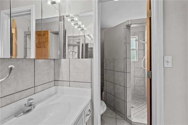 1005 W Main Street, Cleveland, MO 64734