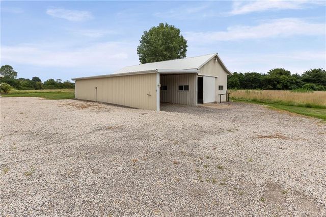 1005 W Main Street, Cleveland, MO 64734