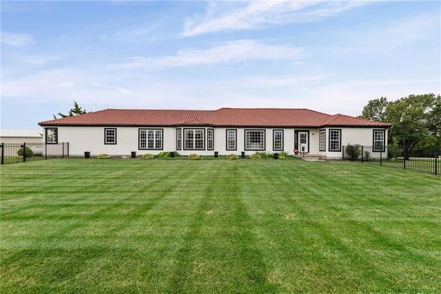 1005 W Main Street, Cleveland, MO 64734