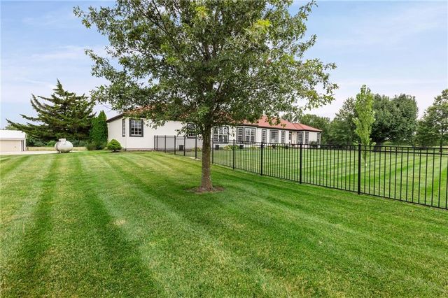 1005 W Main Street, Cleveland, MO 64734
