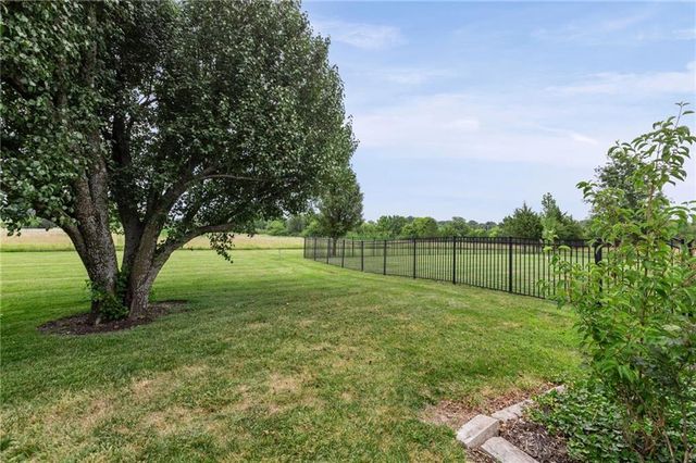 1005 W Main Street, Cleveland, MO 64734
