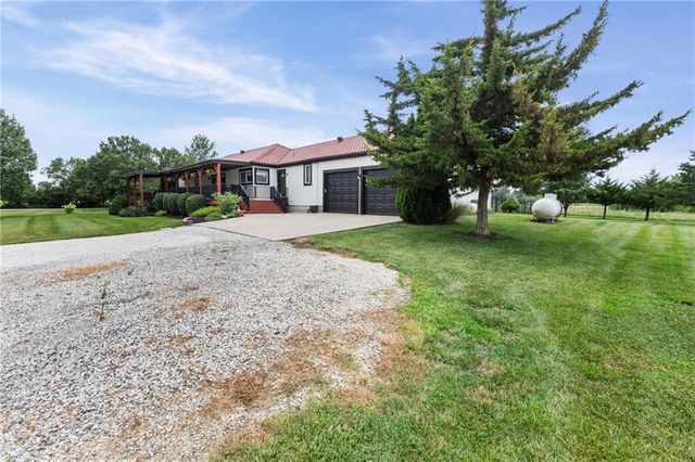 1005 W Main Street, Cleveland, MO 64734