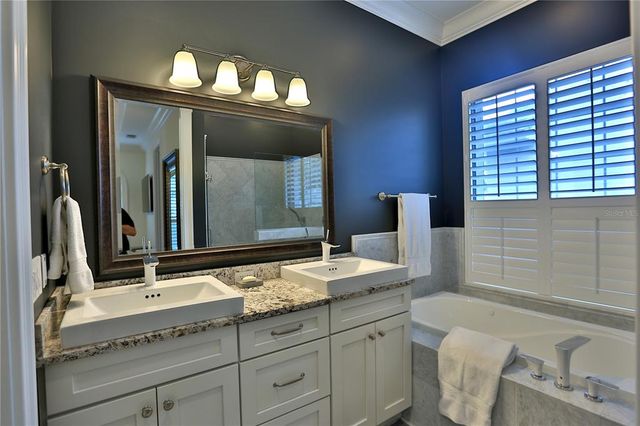 8135 NW 26TH LANE ROAD, Ocala, FL 34482