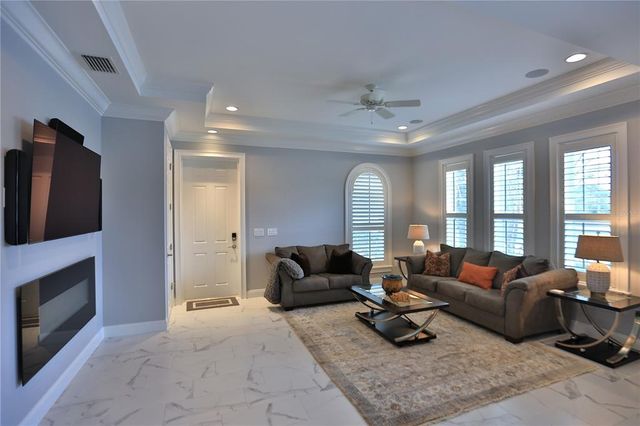 8135 NW 26TH LANE ROAD, Ocala, FL 34482