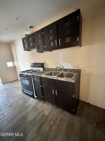 2606 SACRAMENTO Avenue, El Paso, TX 79930