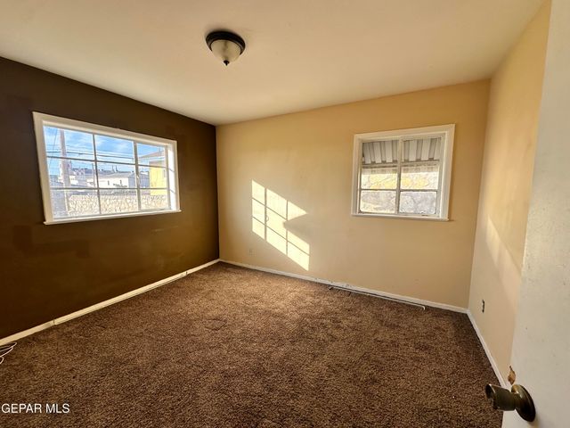 2606 SACRAMENTO Avenue, El Paso, TX 79930