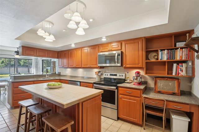 2943 MAYFAIR COURT, Clearwater, FL 33761