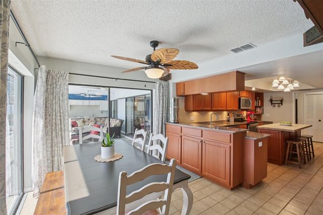 2943 MAYFAIR COURT, Clearwater, FL 33761