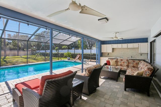 2943 MAYFAIR COURT, Clearwater, FL 33761