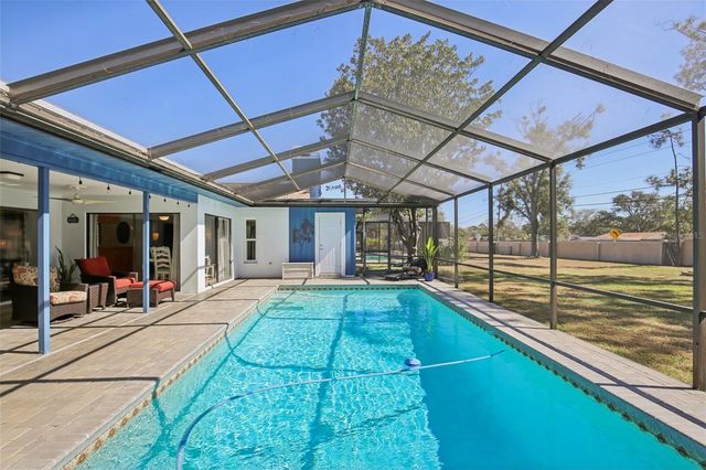 2943 MAYFAIR COURT, Clearwater, FL 33761