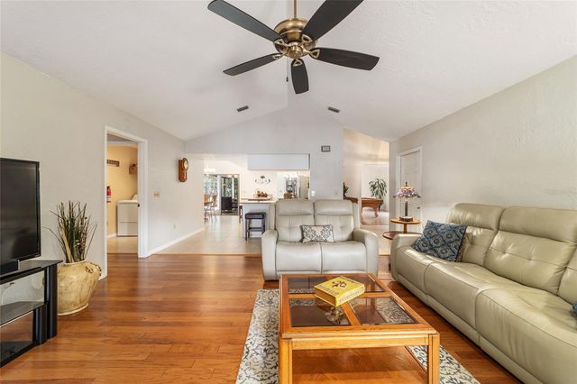 2015 SE 34TH STREET, Ocala, FL 34471