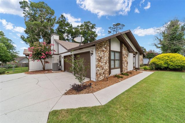 2015 SE 34TH STREET, Ocala, FL 34471