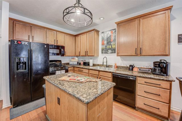1815 Lewis Street, Houston, TX 77009