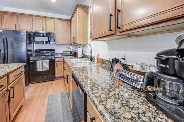 1815 Lewis Street, Houston, TX 77009