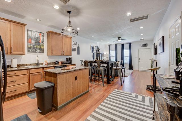 1815 Lewis Street, Houston, TX 77009