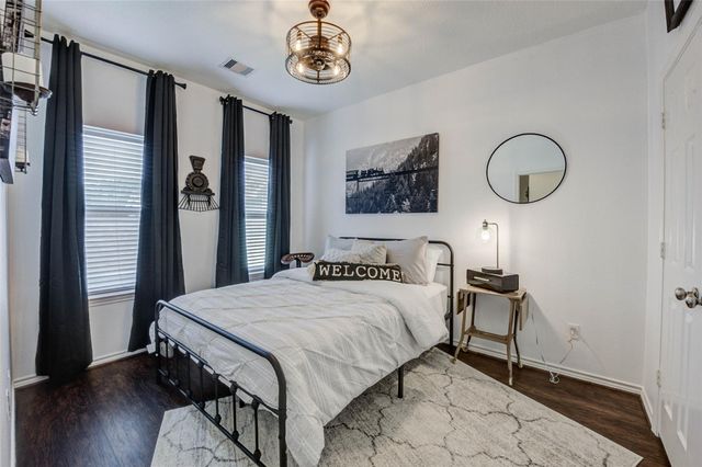 1815 Lewis Street, Houston, TX 77009