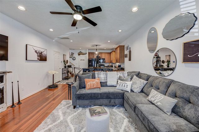 1815 Lewis Street, Houston, TX 77009