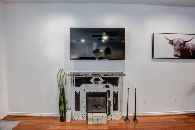 1815 Lewis Street, Houston, TX 77009