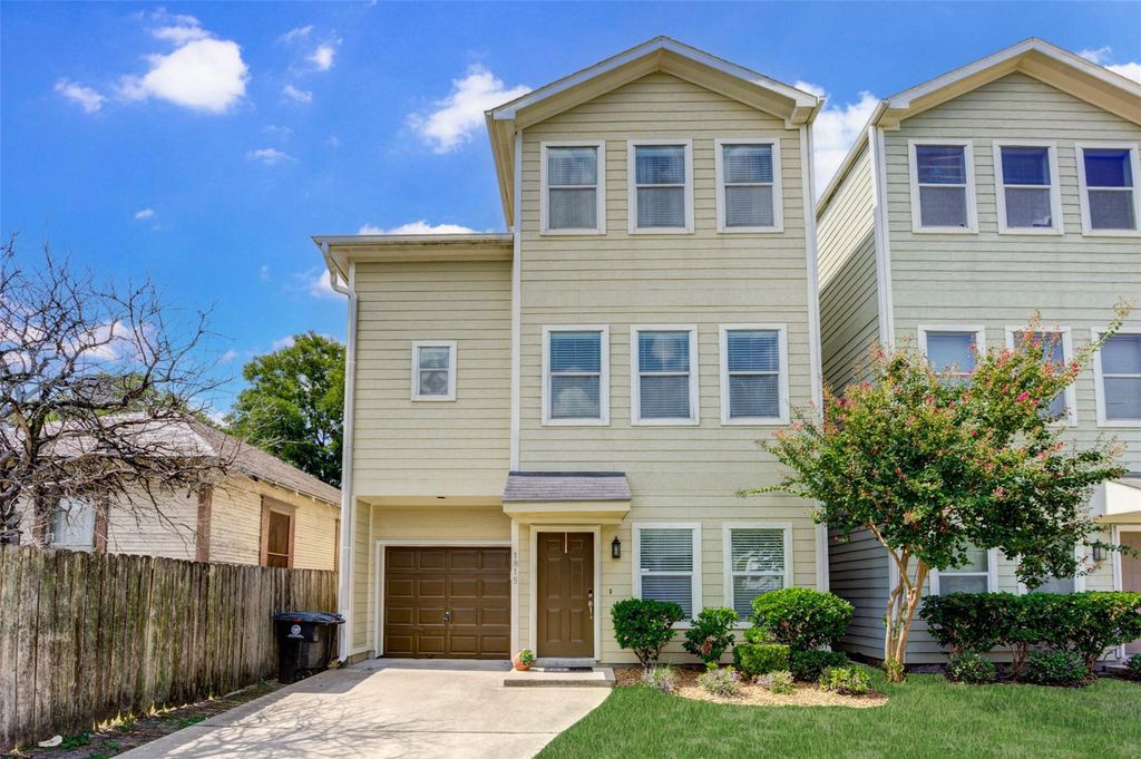 1815 Lewis Street, Houston, TX 77009