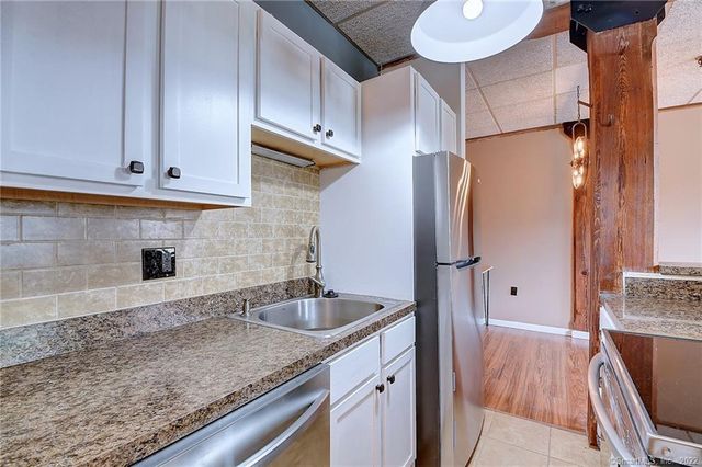 222 Williams Street East 108, Glastonbury, CT 06033