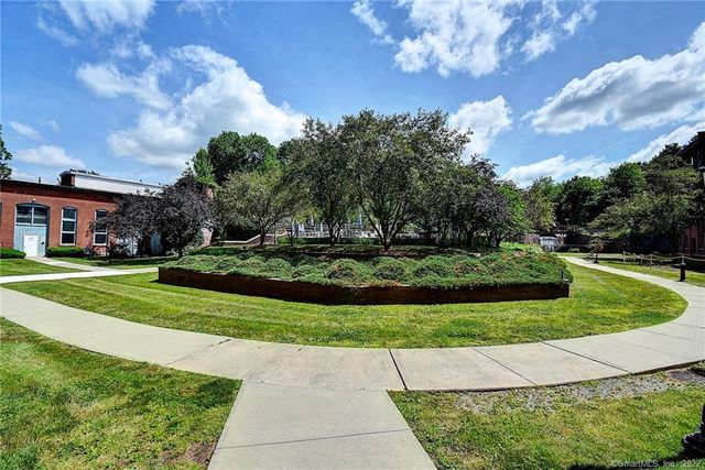 222 Williams Street East 108, Glastonbury, CT 06033