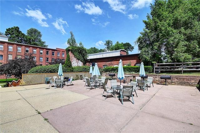 222 Williams Street East 108, Glastonbury, CT 06033