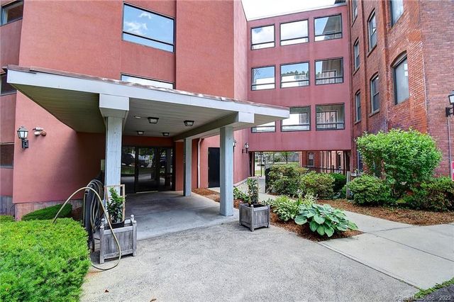 222 Williams Street East 108, Glastonbury, CT 06033