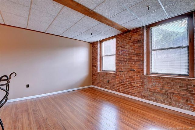 222 Williams Street East 108, Glastonbury, CT 06033