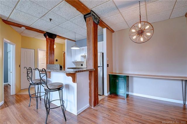 222 Williams Street East 108, Glastonbury, CT 06033