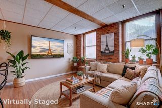 222 Williams Street East 108, Glastonbury, CT 06033