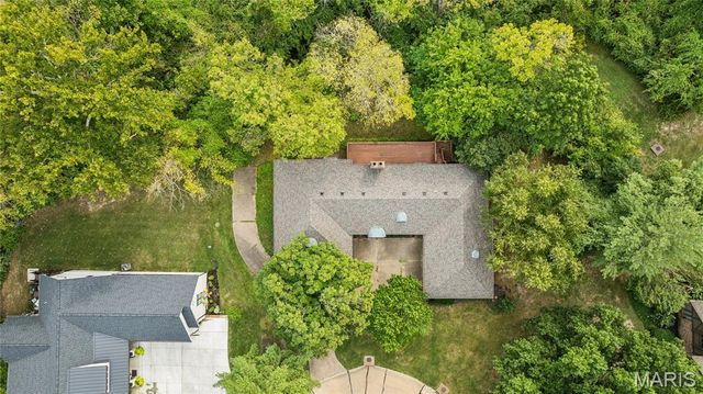 13260 Tall Pine Court, Town And Country, MO 63017