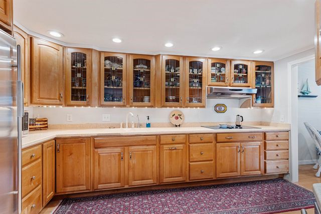 7 Redman Street, Hampton, NH 03842