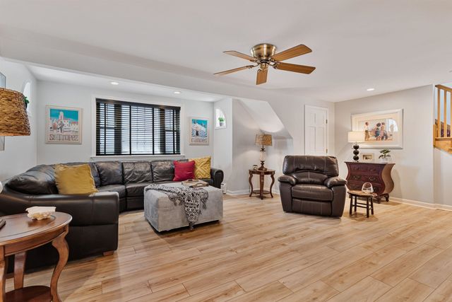 7 Redman Street, Hampton, NH 03842