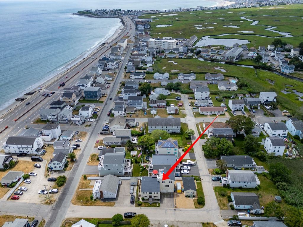 7 Redman Street, Hampton, NH 03842
