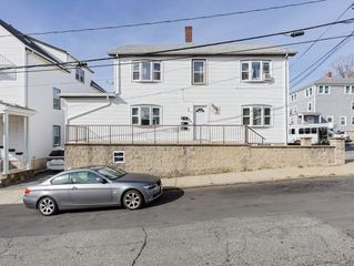 104 Oak St, Fall River, MA 02720