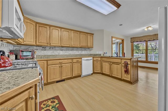 7310 Dunphys Way, Valley City, OH 44280