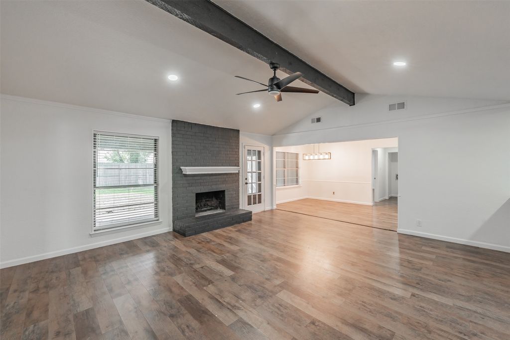 6704 Greenacres Drive, North Richland Hills, TX 76182 — photo 5